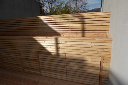 Terrasse - Hochbeet mit Stauraum