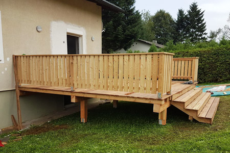 Terrasse mit Aufgang Koenig Gruber